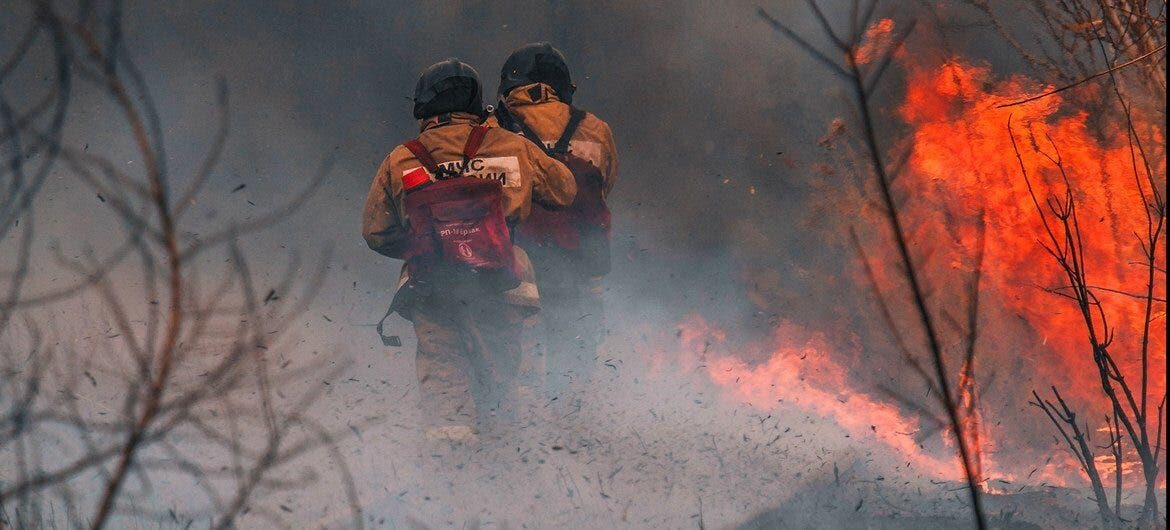 Comunidades enteras evacuan ante el peligro de los incendios en el este de Bolivia