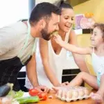 Niños bien nutridos, adultos sanos: la influencia de los hábitos tempranos