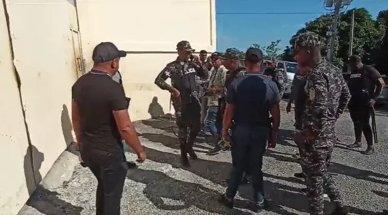 Velo de misterio envuelve caso de coronel secuestrado y recluso ultimado en cárcel 15 de Azua