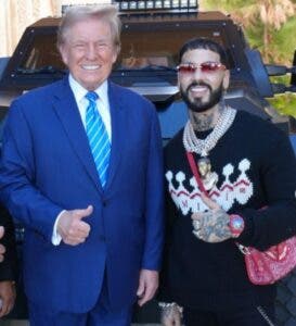 Anuel visita la casa de Donald Trump y le reitera su apoyo