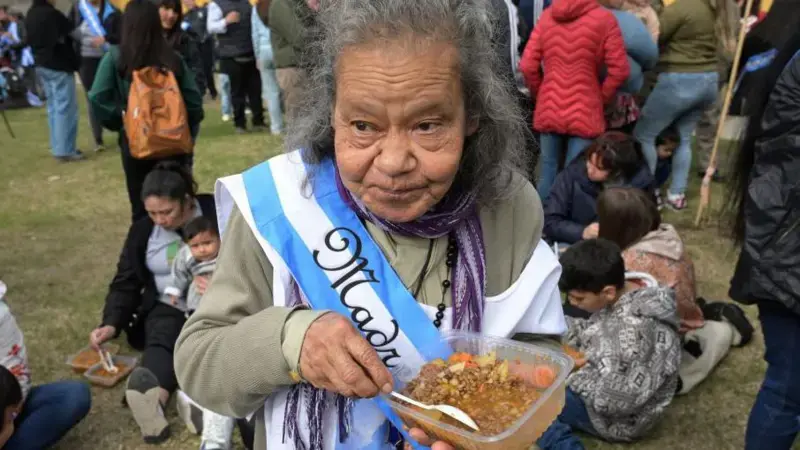 La pobreza en Argentina alcanza el 52,9% en el primer semestre de 2024, un aumento de 11 puntos desde que asumió Javier Milei