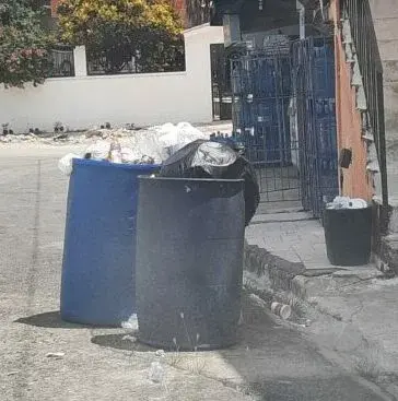 Se quejan por mal servicio recogida de basura en Carmen María I