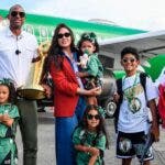 Horford cumple su palabra trayendo el trofeo Larry O´Brien a República Dominicana