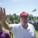 El detenido en el campo de golf de Trump pretendía atacar al expresidente, el FBI investiga