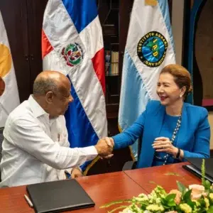 Sur Futuro y el Instituto Agrario Dominicano acuerdan proyectos de desarrollo para la región Enriquillo