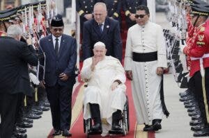 El papa llega a Indonesia, “ejemplo de convivencia”, para relanzar los lazos con el islam