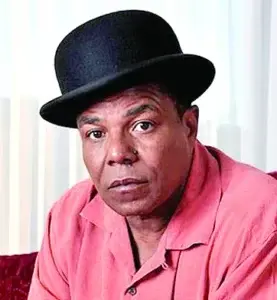 Tito Jackson, hermano de Michael, fallece