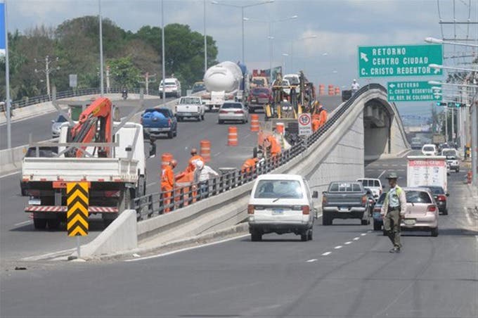 Obras Públicas cerrará al tránsito pasos a desnivel y puentes por mantenimiento