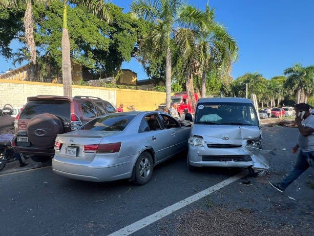 Accidente de tránsito en Villa Duarte deja un muerto y dos heridos