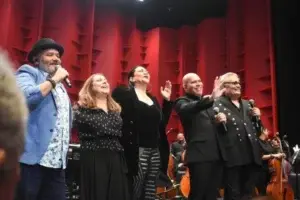 Sinfónica Caribeña termina con éxito en el Teatro Nacional