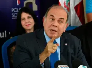 Pelegrín Castillo: Estados Unidos busca imponer quiénes son dominicanos