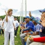 Raquel Peña supervisa estadio donde se realizará el Mundial Femenino Juvenil Sub-17 en Santiago