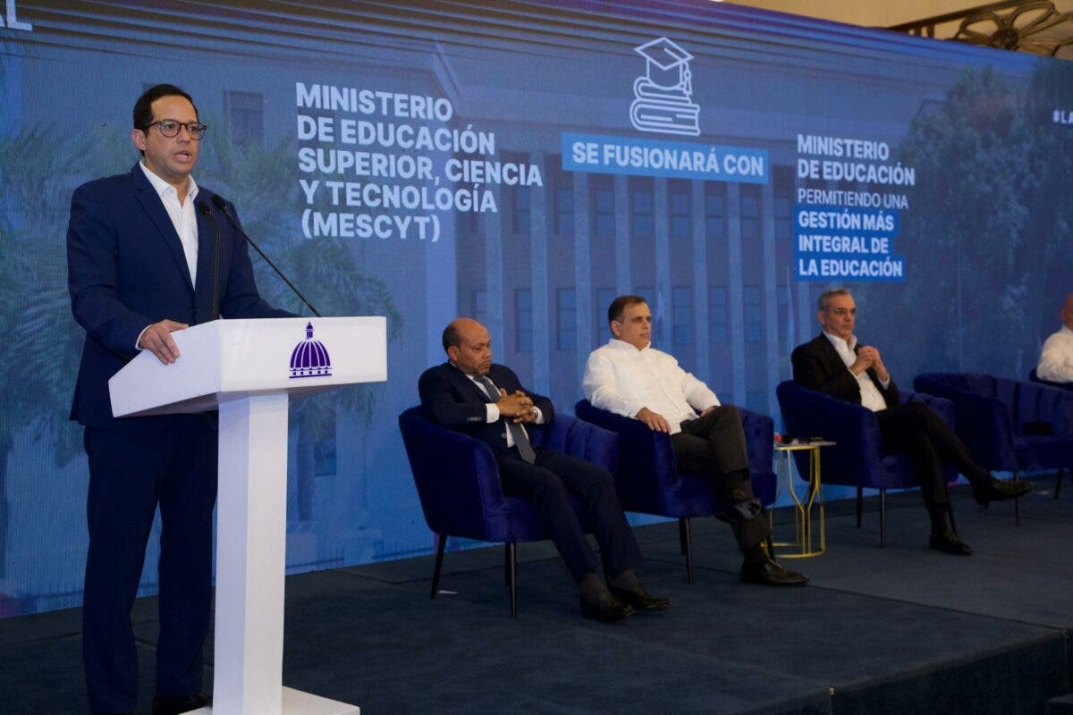 RD$25 mil millones se ahorraría el gobierno con fusión y eliminación de instituciones