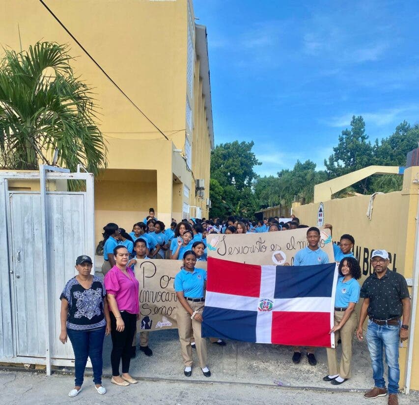 Politécnico llama a fomentar paz en aulas y familias con valores cristianos