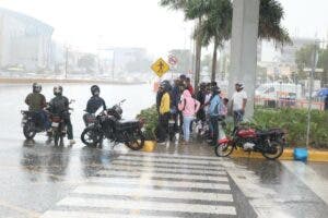 Vaguada y onda tropical provocarán lluvias intensas en varias provincias