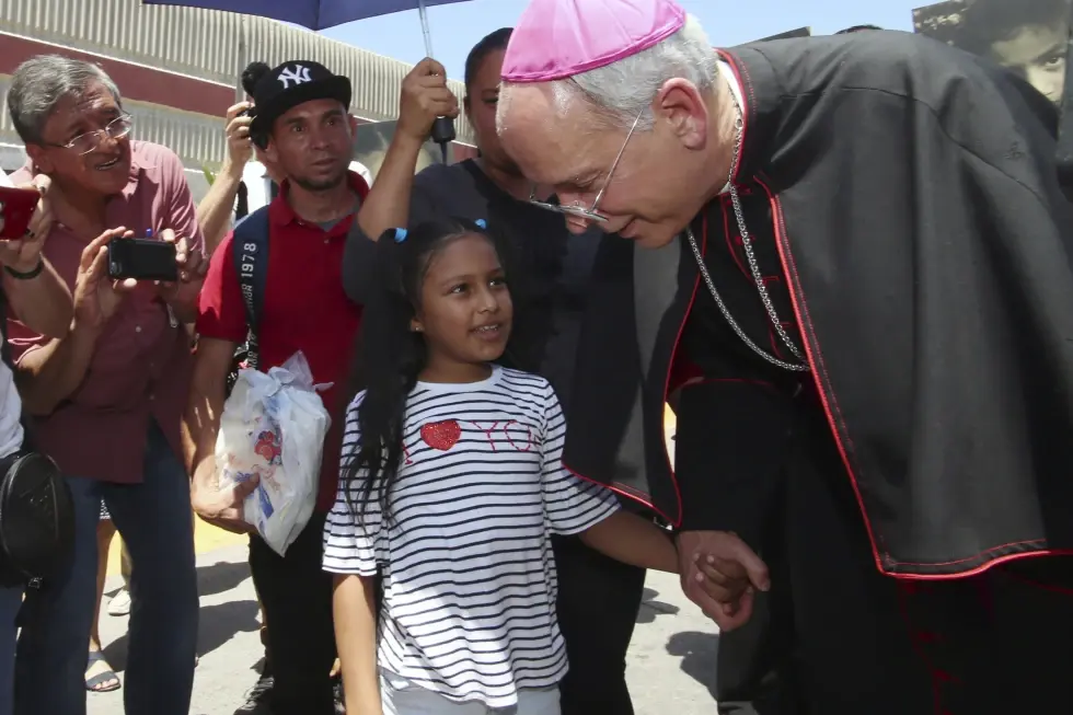 Diócesis demanda al gobierno de EEUU por temor a que algunos sacerdotes extranjeros tengan que irse