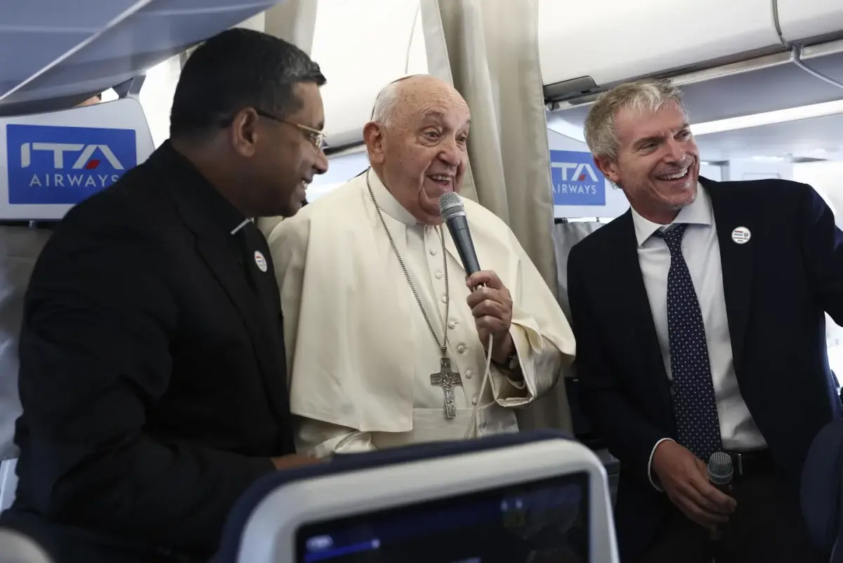 El papa Francisco se dirige a Luxemburgo y Bélgica