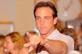 ¿Cuál es la fortuna de Carlos Ponce de acuerdo con las mediciones de riqueza de las celebridades?