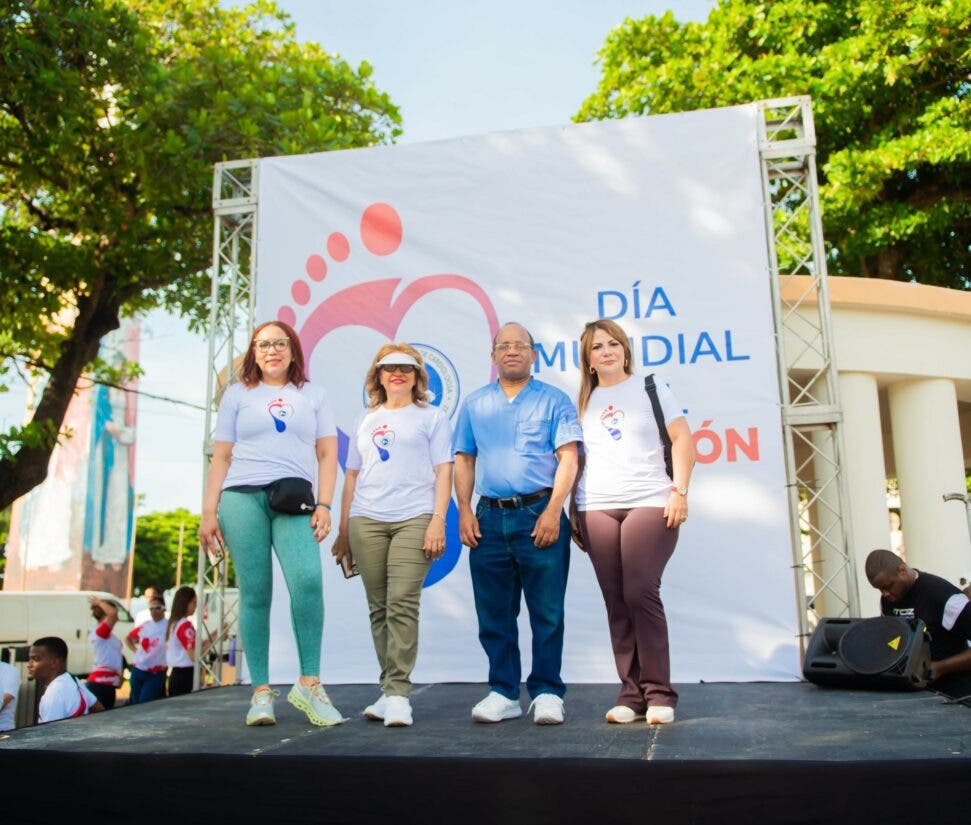 Cardiólogos conmemoran Día del Corazón con llamado a vida saludable