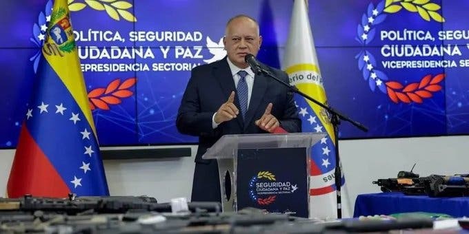 Venezuela denuncia plan de atacar Embajada argentina para “culpar” al Gobierno de Maduro