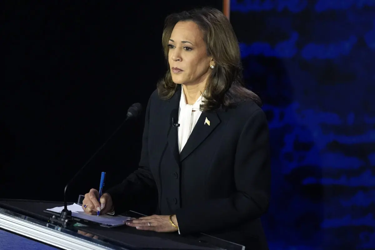 Kamala Harris pospone su discurso tras unos resultados en clara desventaja frente a Trump