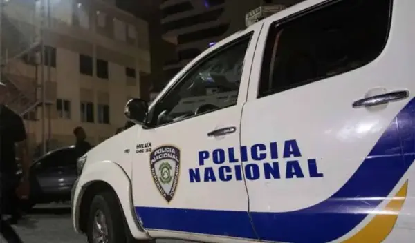 Policía busca acusado de matar adolescente