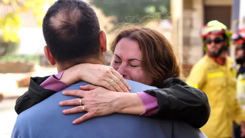 «Fue como un tsunami»: los testimonios de los sobrevivientes de la dana en Valencia