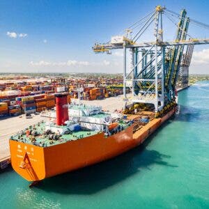 DP World invierte US$13.2 millones en equipo