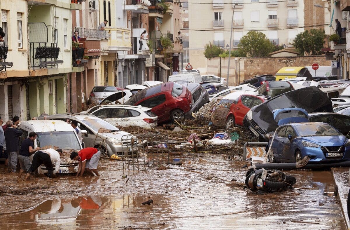 España reporta 96 fallecidos por las pasadas inundaciones