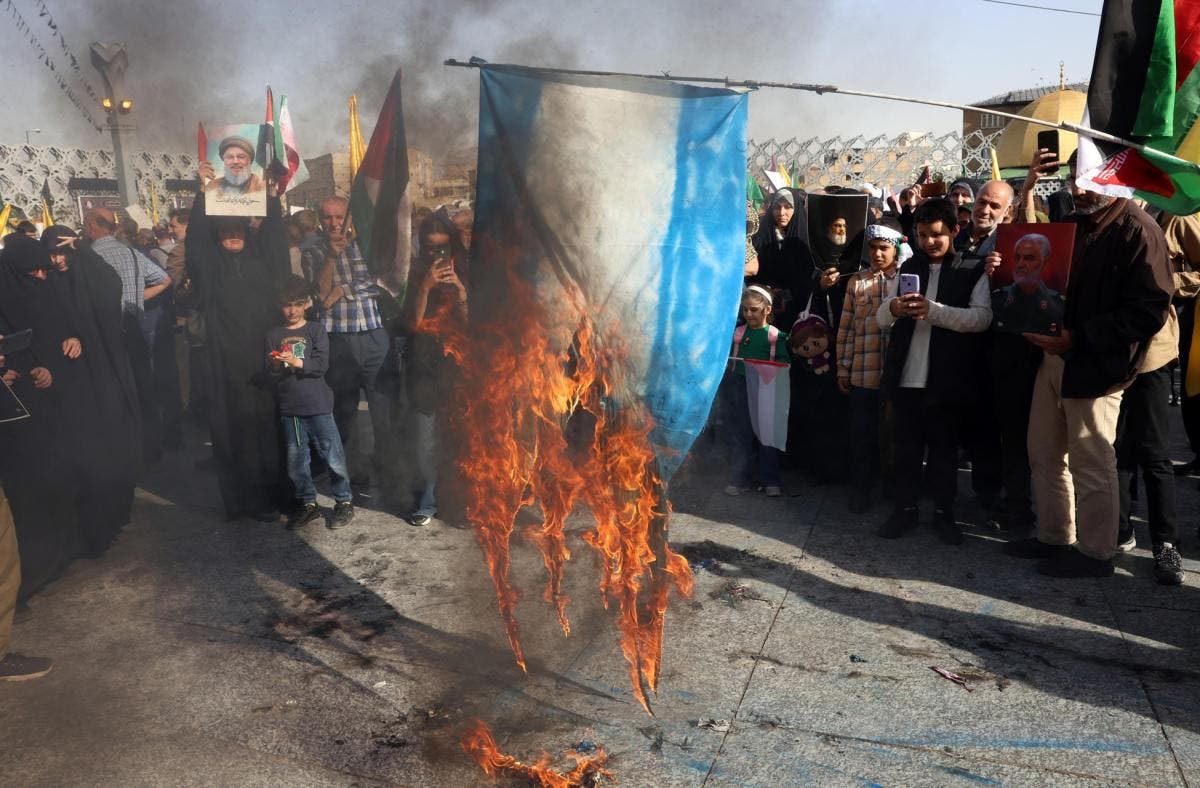 Miles de iraníes celebran en las calles los ataques al grito de “muerte a Israel”