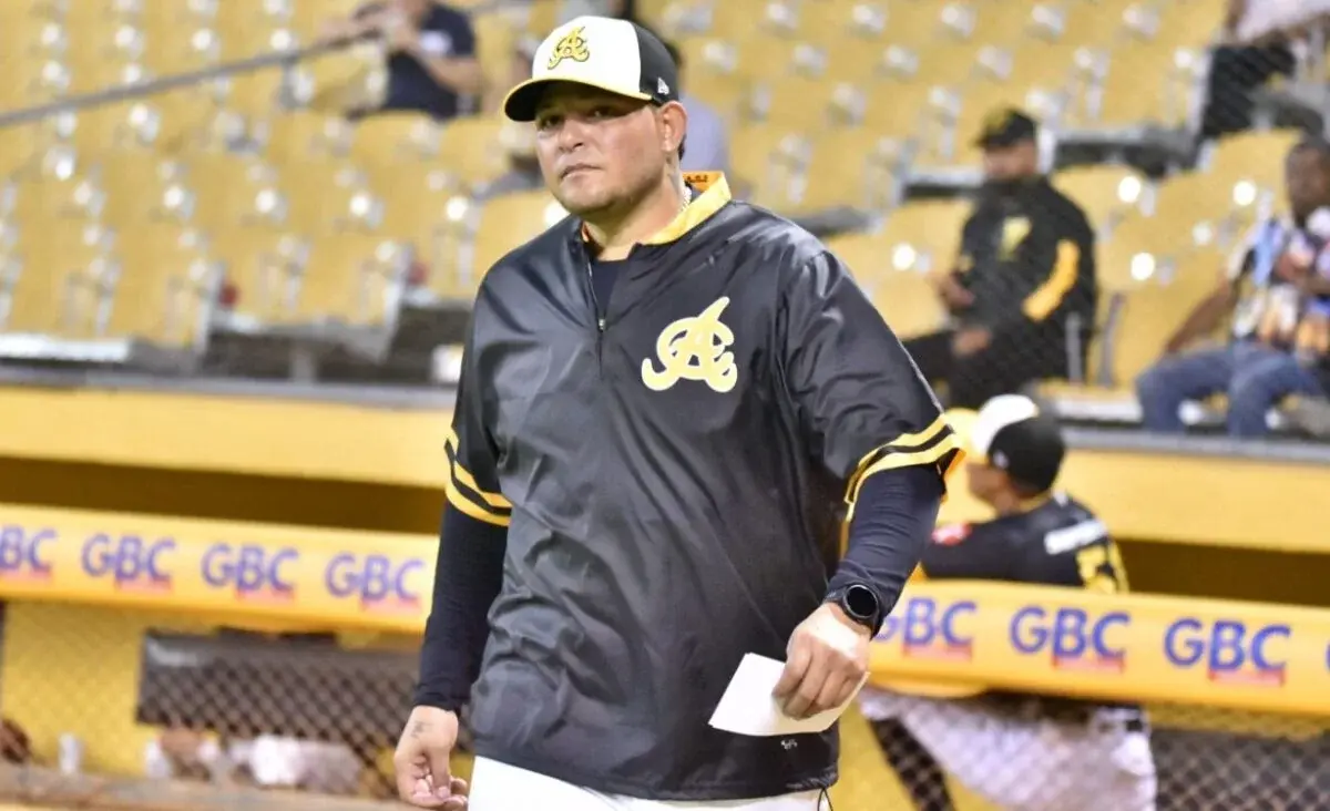 Yadier Molina es elegido dirigente del año en LIDOM