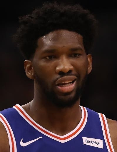 Embiid  obedecerá más al staff médico