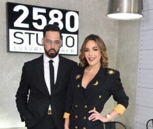 Keyther Estévez inauguró Luxury Barber 2580 Studio