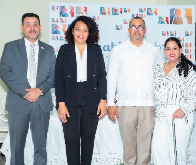 Rehabilitación Cotuí celebra Foro Comunicación