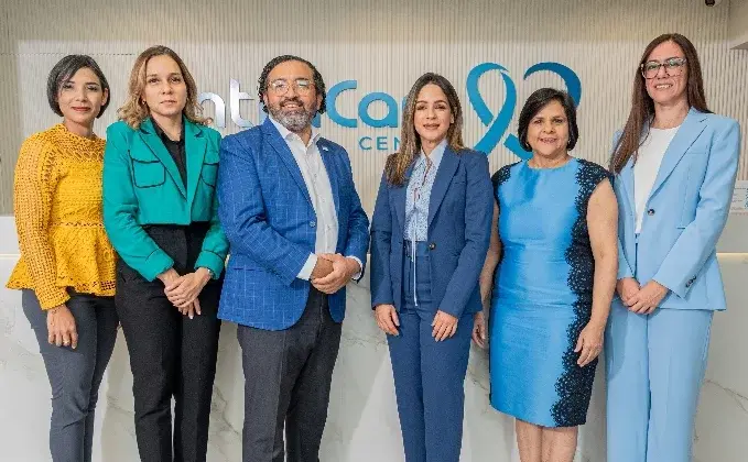 IntraCare Center y  Hospital Materno firman acuerdo