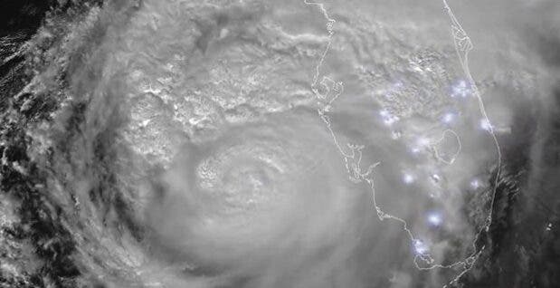 Milton sigue perdiendo intensidad y baja a categoría 3 mientras se aproxima a Florida