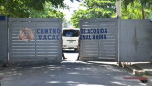 Migración refuerza seguridad en Centro de Haina por protesta de retenidos