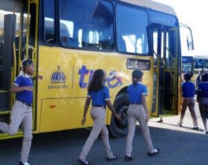 Minerd declara desierta oferta de autobuses