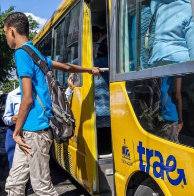 Minerd llamará a licitación autobuses