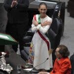 Claudia Sheinbaum asume como la primera mujer presidenta de México