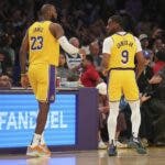 LeBron y Bronny hacen historia y la era Redick en los Lakers empieza con sonrisas