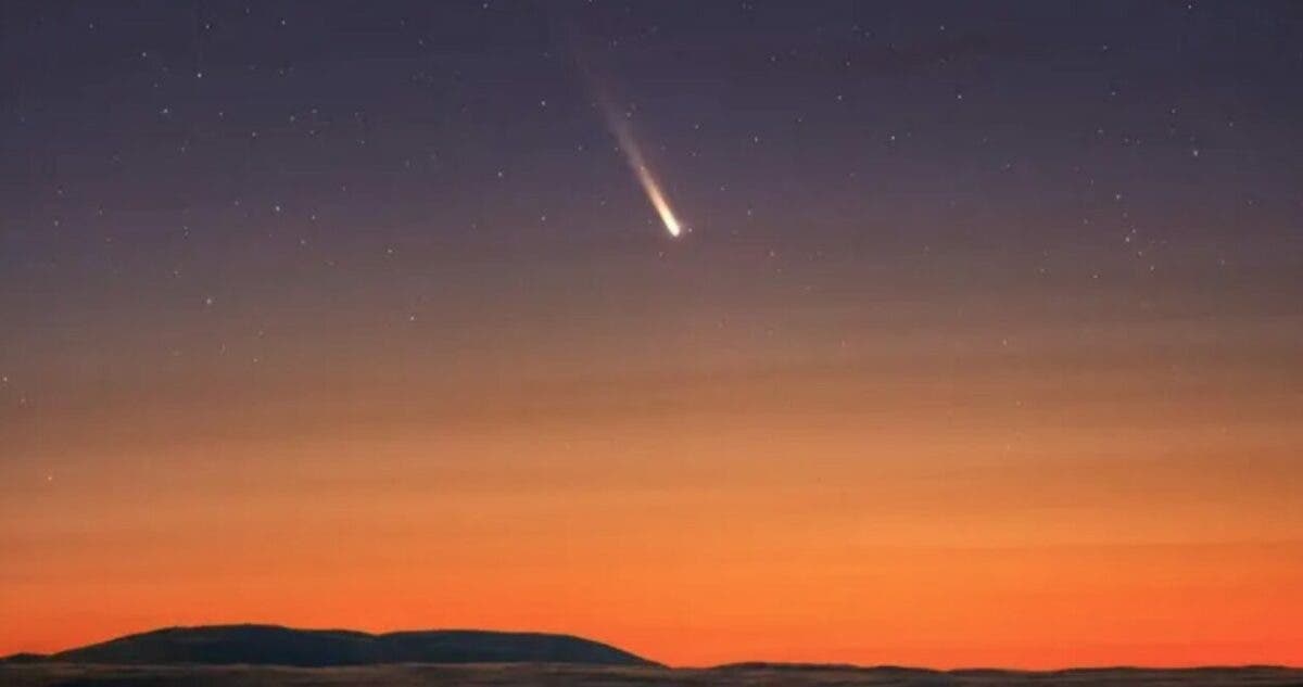 El «cometa del siglo» que es visible desde la Tierra y no volverá a verse en 80.000 años