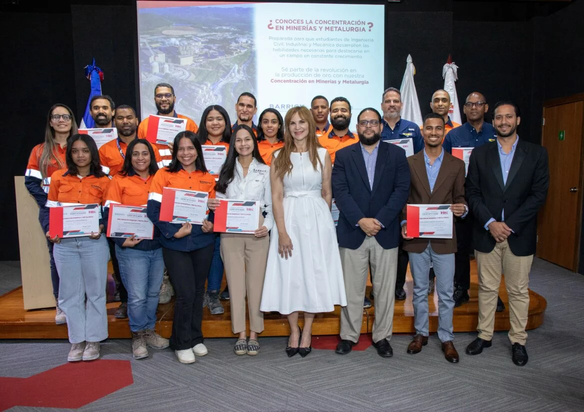 INTEC, la Universidad de Chile y Barrick gradúan participantes en Diplomado en Minería y Metalurgia