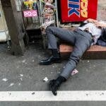 Shibuya y Shinjuku en Japón están prohibiendo el alcohol para combatir el exceso de turismo