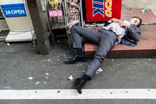 Shibuya y Shinjuku en Japón están prohibiendo el alcohol para combatir el exceso de turismo