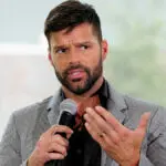 Ricky Martin critica “corrupción” del gobernante PNP y defiende la Alianza en Puerto Rico