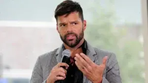 Ricky Martin dice sentirse “orgulloso” de actuar en el cierre de campaña de Kamala Harris