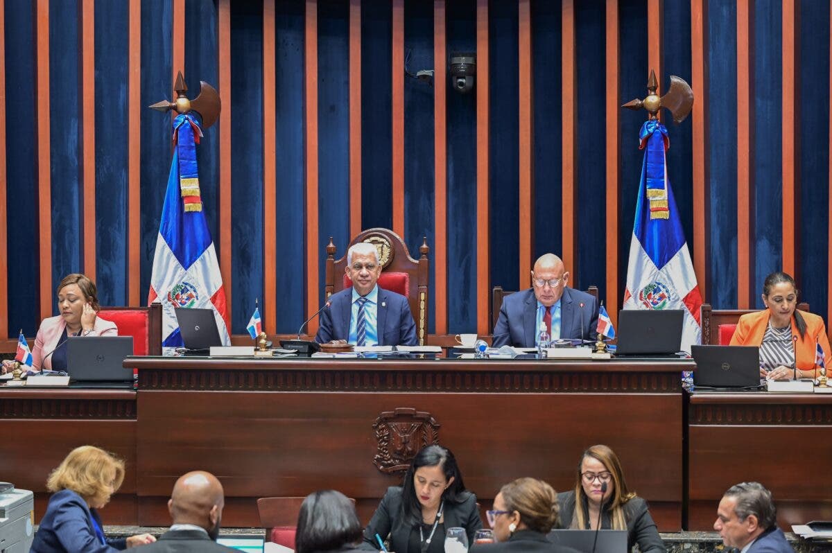 Senado aprueba modificaciones a ley sobre Tráfico Ilícito de Migrantes y Trata de Personas