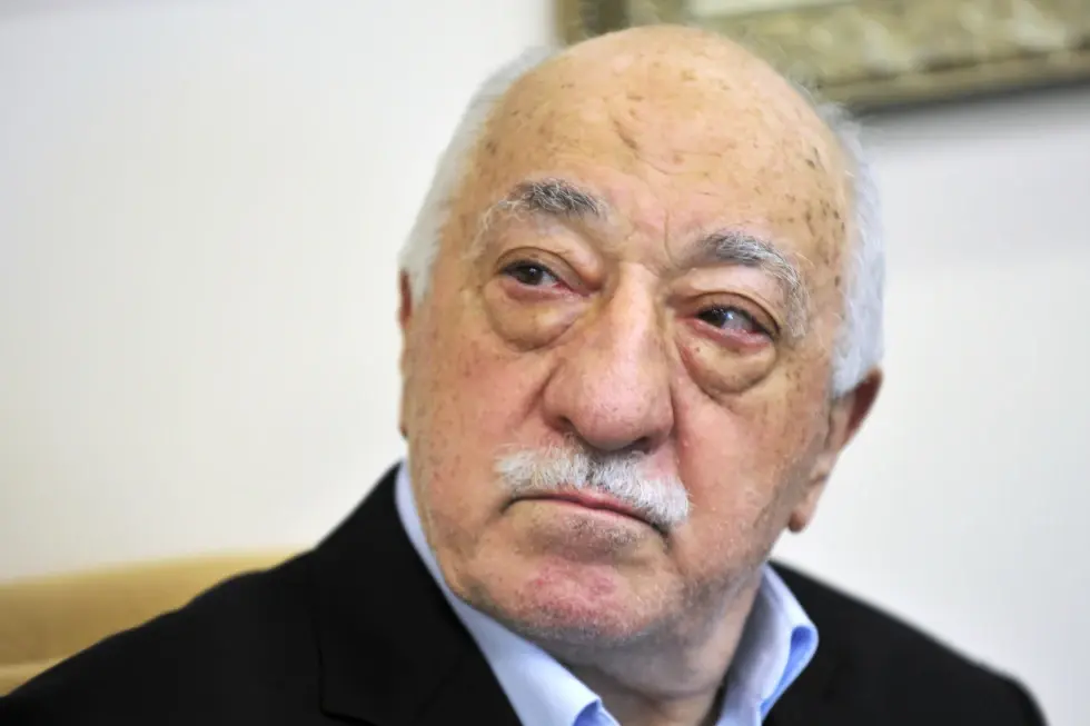 El líder religioso turco Fethullah Gülen muere en un exilio autoimpuesto en Pensilvania