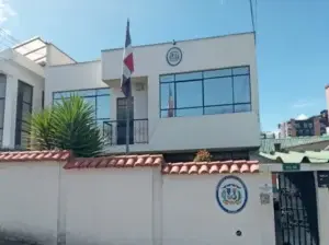 Desconocidos irrumpen en Embajada Dominicana en Ecuador; autoridades investigan hecho